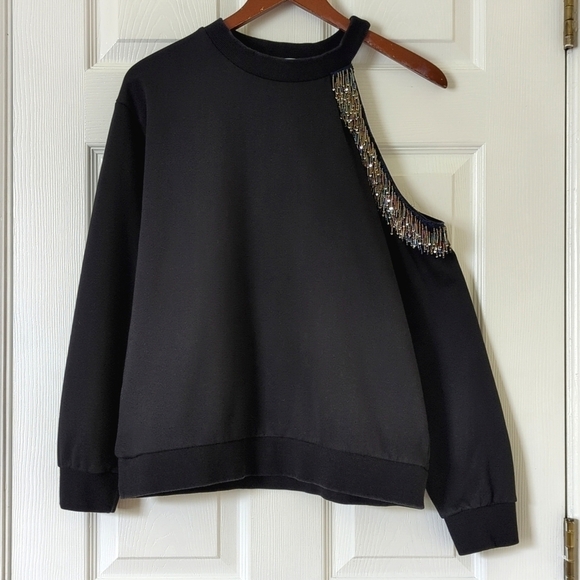 Stellah Tops - Stellah Bead Embellished Cutout Shoulder Pullover Crewneck Sweatshirt Black M